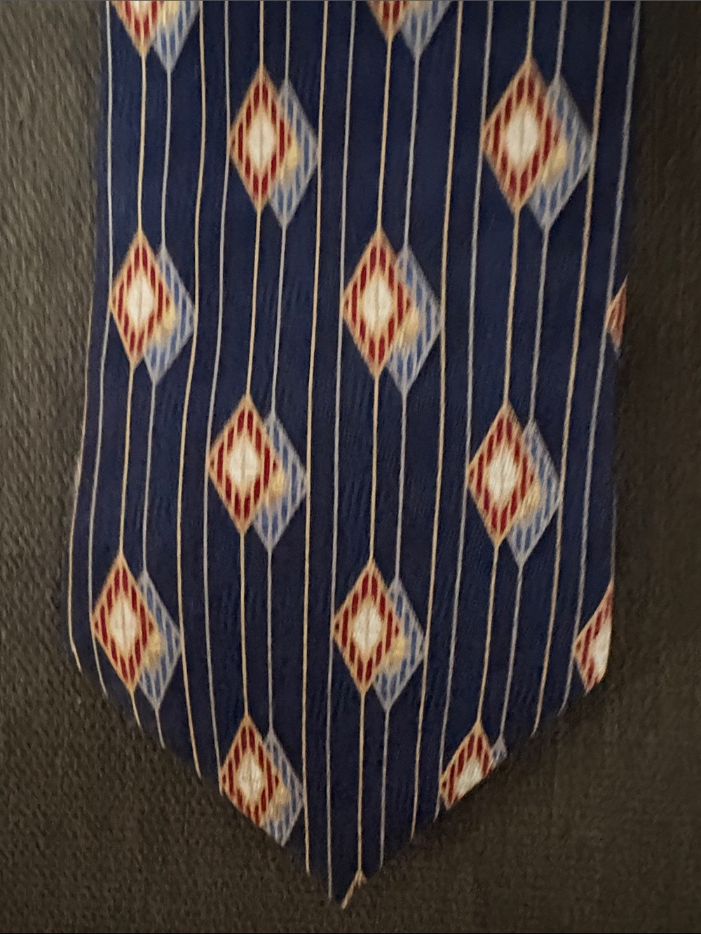 Contissima Navy Blue Men’s Silk Tie with Geometric Diamond Pattern - Picture 4 of 4